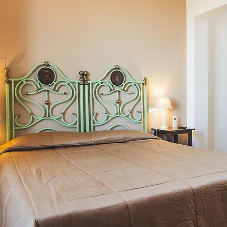 Masseria Santa Teresa *