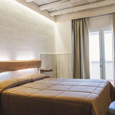 בית כפרי Masseria Santa Teresa *
